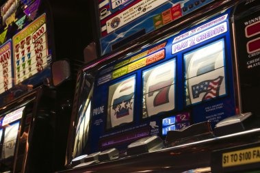 Lightning Dice table with multiplier display on luck svip